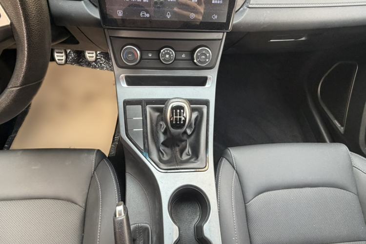 Used Geely Auto Vision S1 2019 Upgraded Model 1.5L Manual Happiness Edition
