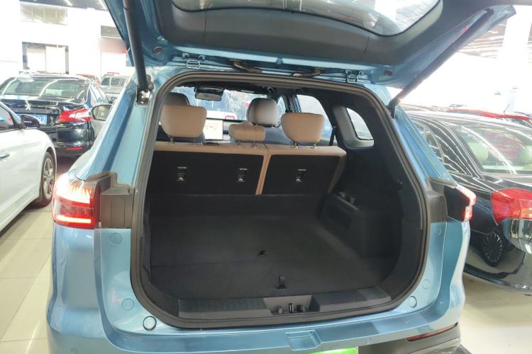 Used Chery Tiggo 8 PLUS C-DM 2025 1.5T 116 km Prestige Version 5 Seats