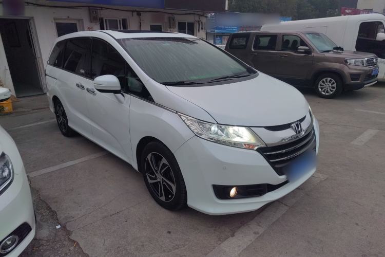Used Honda Odyssey 2015 Revised 2.4L Luxury Edition