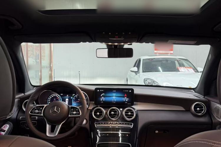 Used Mercedes-Benz GLC 2021 GLC 260 L 4MATIC Dynamic Edition
