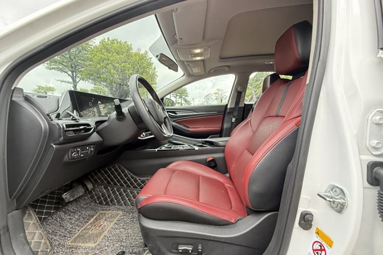 Used Changan Eado 2020 PLUS Blue Whale NE 1.4T GDI DCT Flagship Model
