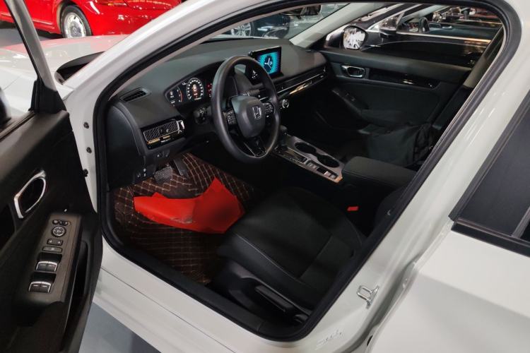 Used Honda Civic 2023 240TURBO CVT Dynamic · Center Stage Special Edition