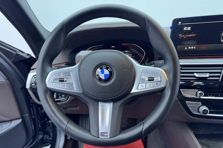 Used BMW 5 Series 2022 Second Facelift 525Li M Sport Package
