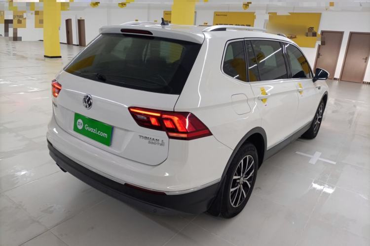 Used Volkswagen Tiguan L 2017 330TSI Automatic Two-Wheel Drive Luxury Edition
