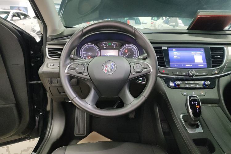 Used Buick LaCrosse 2022 652T Luxury Version