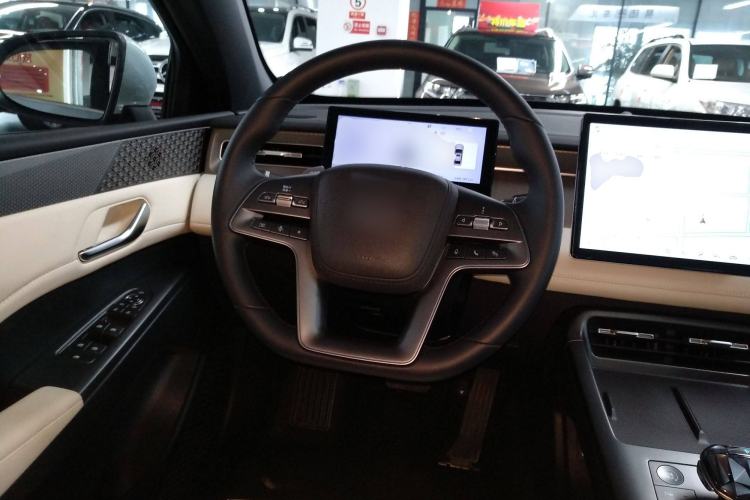 Used BYD Qin PLUS 2025 DM-i Smart Drive 55KM Beyond Model
