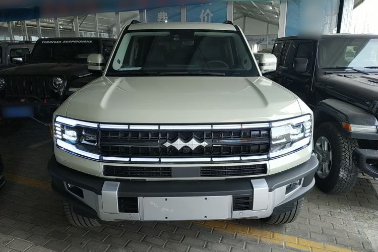 Used  Leopard 5 2023 Navigator Edition