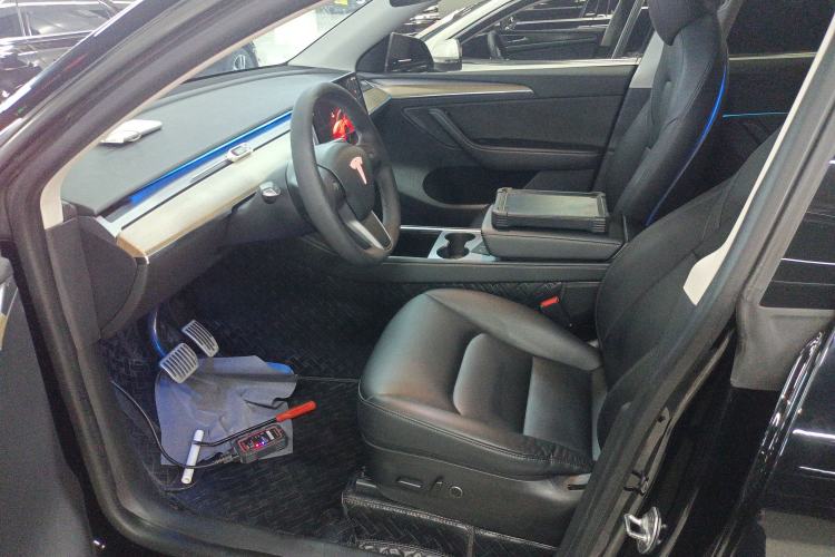 Used Tesla Model Y 2022 Rear-Wheel-Drive Version
