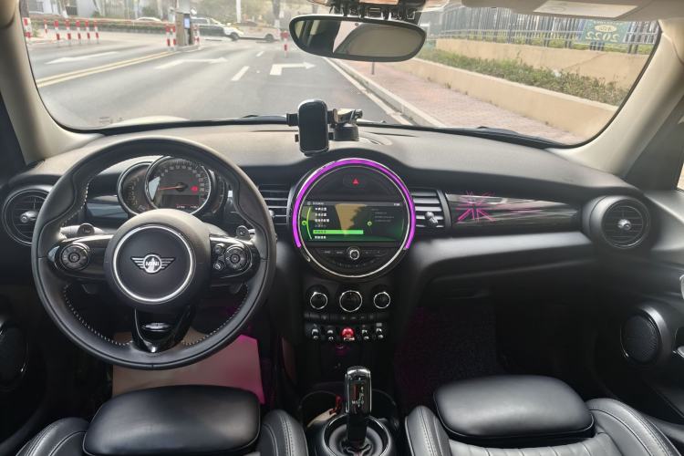 Used  MINI 2019 2.0T COOPER S Artist Five-Door Edition
