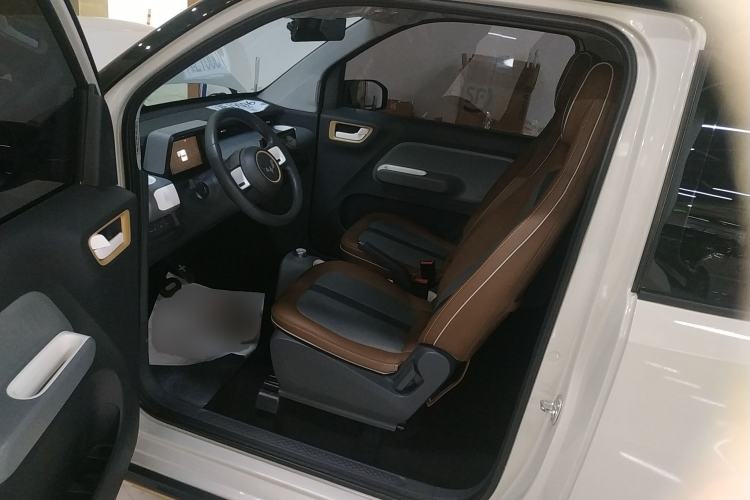 Used Wuling Hongguang MINIEV 2022 GAMEBOY 200km Gaming Edition with Lithium Iron Phosphate
