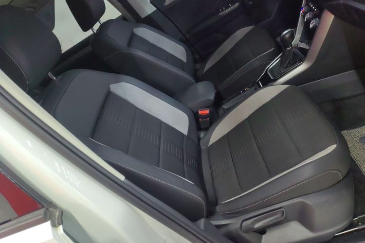 Used Volkswagen T-ROC 2020 230TSI DSG Two-Wheel Drive Advanced Version
