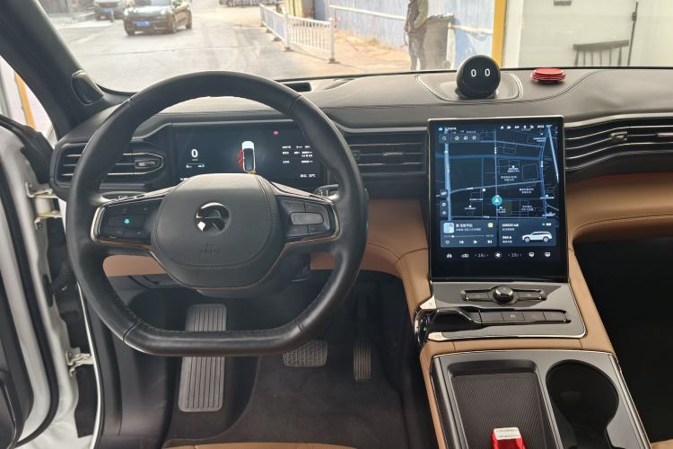 Used Nio ES8 2020 580 km Signature Edition 7-Seater Version
