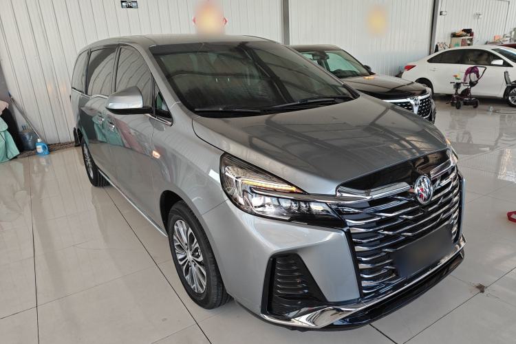 Used Buick GL8 2023 Land Executive Class Comfort Model