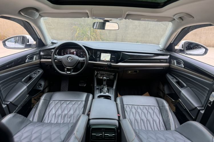 Used Volkswagen Passat 2019 330TSI Luxury Edition China VI Standard