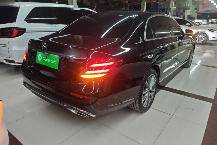 Used Mercedes-Benz E-Class 2019 E 260 L

