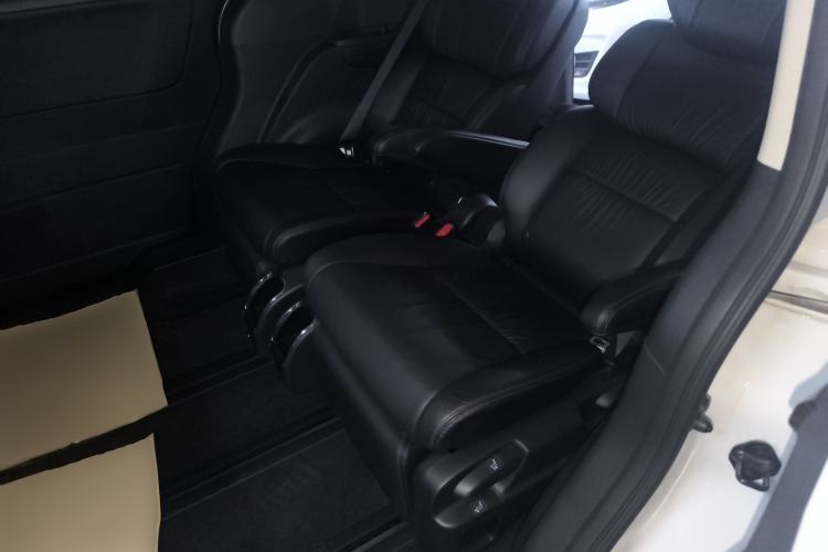 Used Honda Odyssey 2018 2.4L Deluxe Edition
