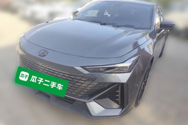 Used Changan UNI-V 2022 1.5T Smart Navigation Version
