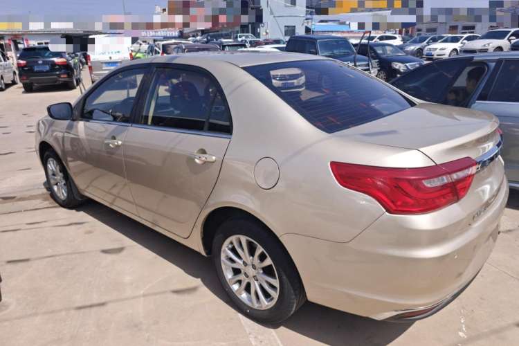 Used Geely Auto Vision 2019 Upgraded Model 1.5L Manual Luxury Version China VI Standard
