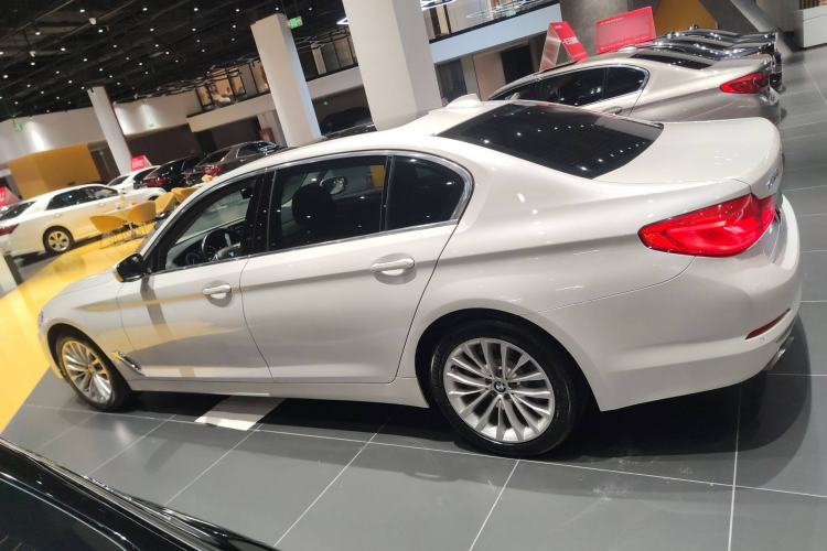 Used BMW 5 Series 2019 530Li Leading Model Luxury Package
