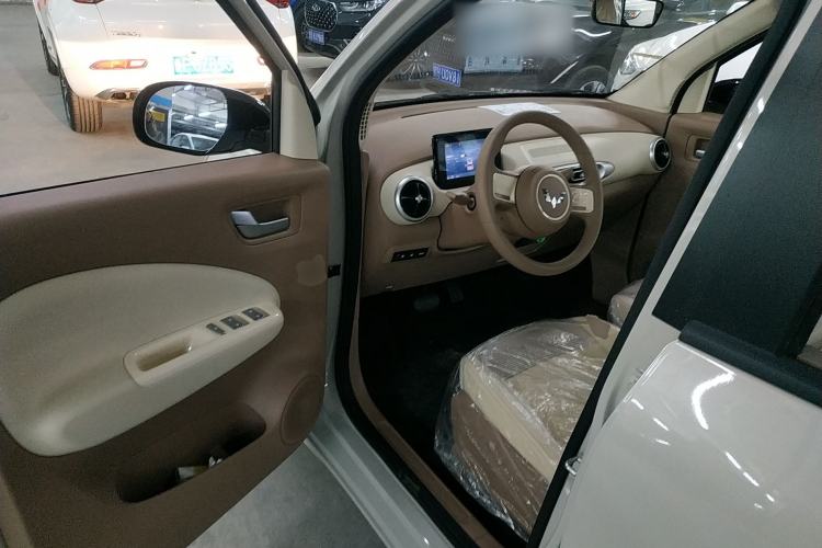 Used Wuling Hongguang MINIEV 2025 Four-Door Version Advanced Edition
