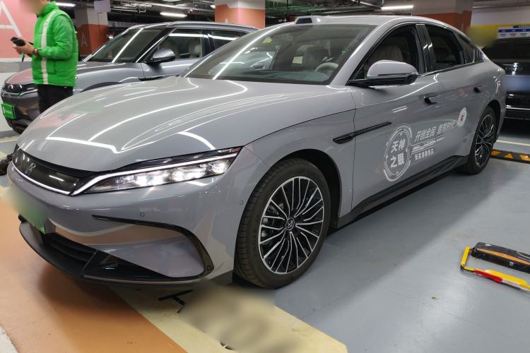 Used BYD Han 2025 DM-i Intelligent Driving Edition 125KM LiDAR Flagship Model