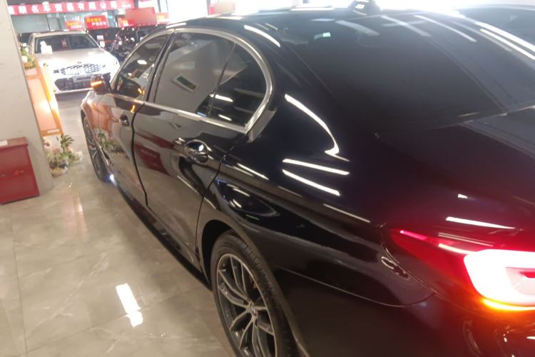 Used BMW 5 Series 2022 Restyled 525Li M Sport Package
