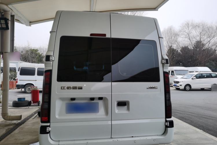 Used JMC Fushun 2023 2.0T Manual Short-Wheelbase Mid-Height Commercial Multi-Purpose 5-Seater Passenger Vehicle