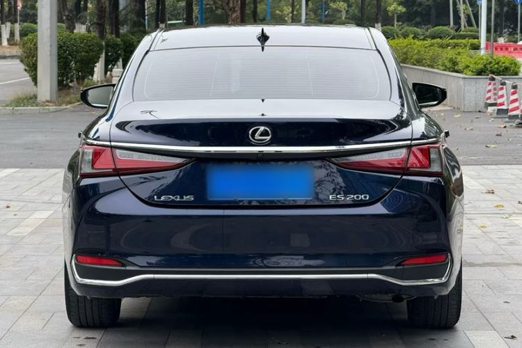 Used Lexus ES 2020 200 Excellence Edition

