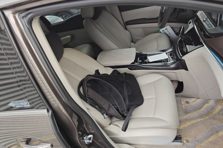 Used Buick GL8 2021 Land Cruiser Executive Class 652T Luxury Model