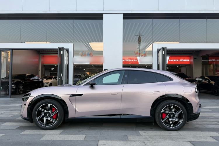 Used  YU7 2025 Ultra-Long Range High-Performance All-Wheel-Drive Max Edition