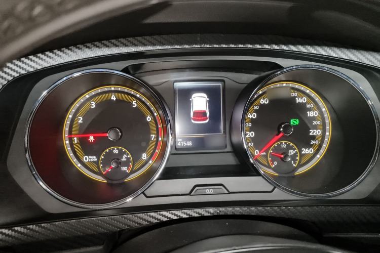 Used Volkswagen Tiguan L 2020 330TSI Automatic Two-Wheel Drive Smart Luxury Edition China VI Standard
