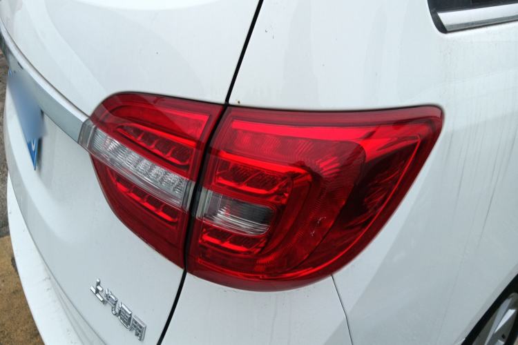 Used Buick GL8 2018 28T Comfort Model China VI Standard
