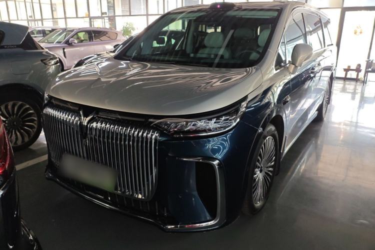 Used VOYAH Dream 2025 PHEV Four-Wheel-Drive Flagship Version – Qiankun Edition
