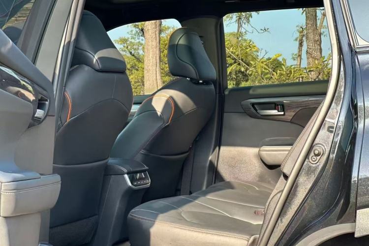 Used Toyota Crown Kluger 2024 2.5L HEV Four-Wheel Drive Luxury Edition
