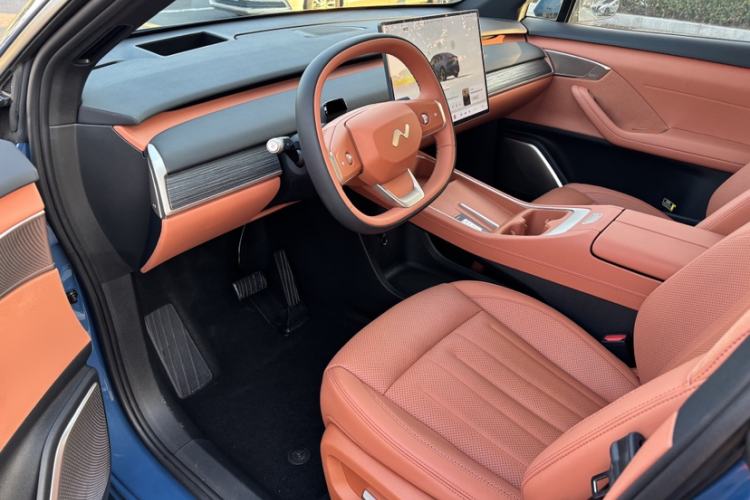 Used ONVO L60 2024 60 kWh All-Wheel Drive
