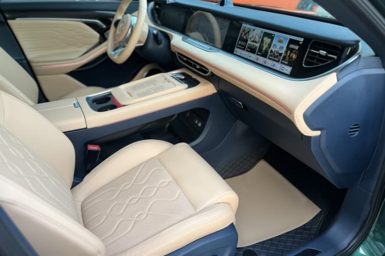 Used VOYAH FREE 2024 Ultra-Long Range Intelligent Driving Version
