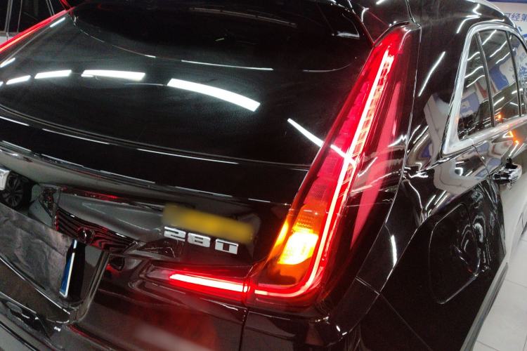 Used Cadillac XT4 2020 28T Two-Wheel-Drive Leading Version
