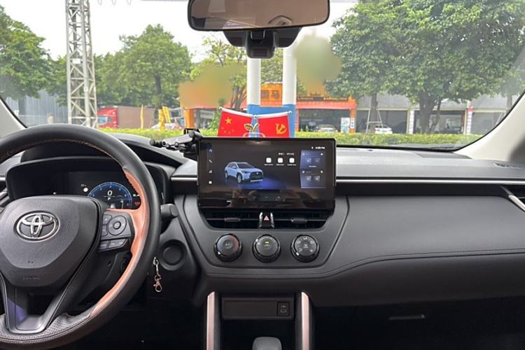 Used Toyota Corolla Cross 2024 2.0L Pioneer Edition
