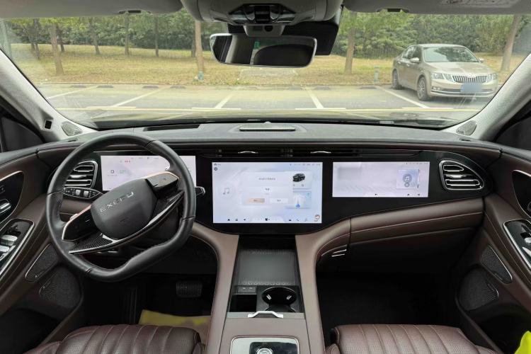 Used  Lanyue 2023 400T Four-Wheel Drive Star Prestige Edition 6 Seats
