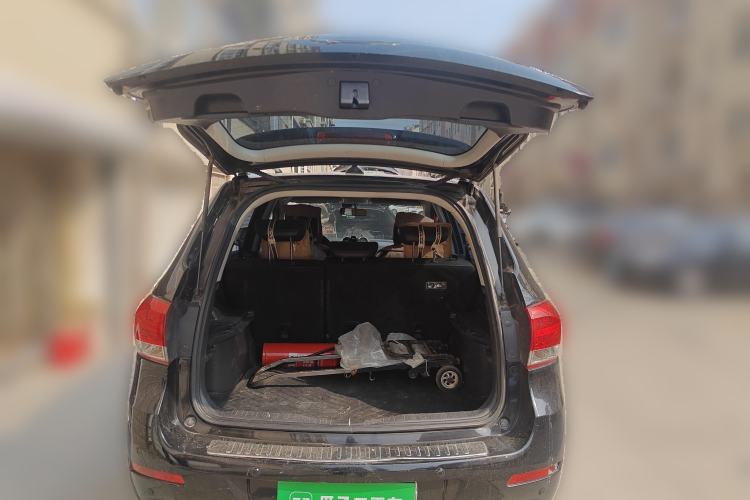 Used Haval H6 2015 Upgraded Model 1.5T Manual Two-Wheel Drive Elite Version
