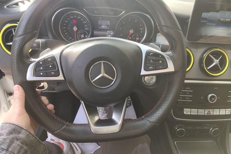 Used Mercedes-Benz CLA 2018 CLA 220 4MATIC
