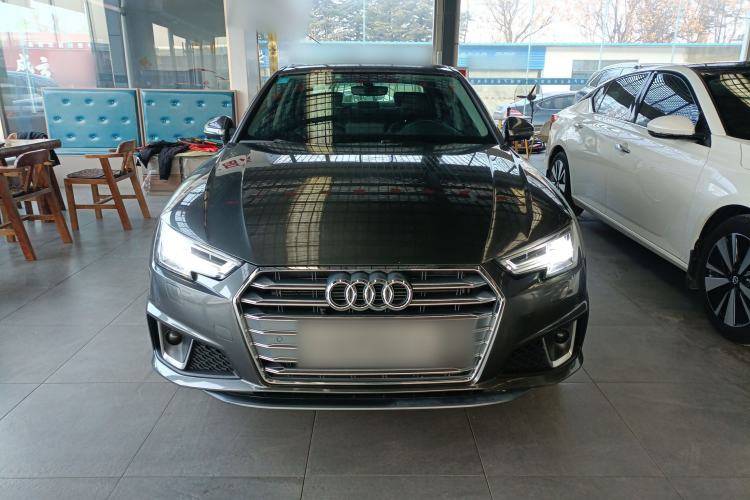 Used Audi A4L 2019 40 TFSI Fashion Edition China VI Emission Standard
