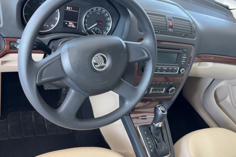 Used Skoda Octavia 2014 1.6L Automatic Yijun Edition