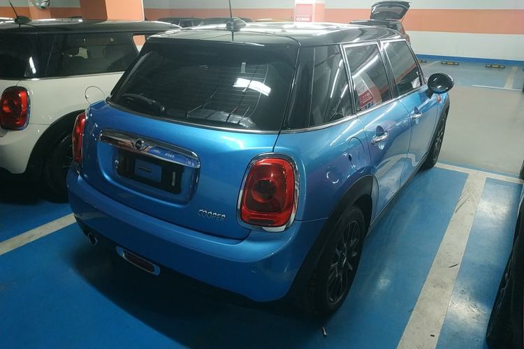 Used  MINI 2016 1.5T COOPER Five-Door Edition
