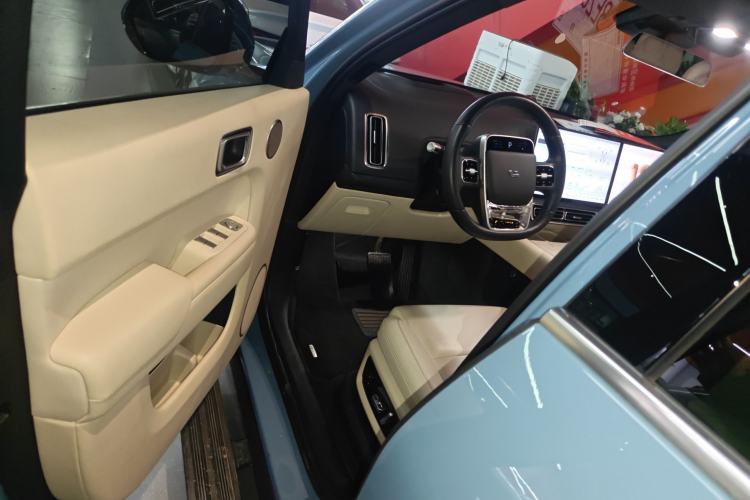 Used Li Auto L9 2022 Max model
