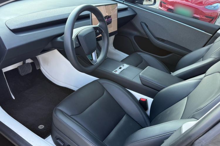 Used Tesla Model 3 2023 Rear-Wheel-Drive Version
