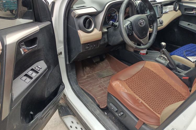 Used Toyota RAV4 2013 2.0L CVT Four-Wheel Drive New Edition
