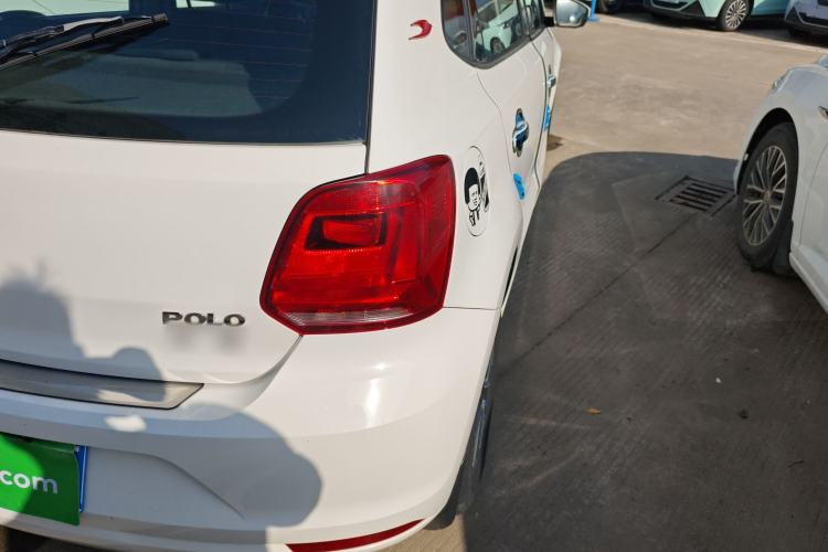 Used Volkswagen Polo 2016 1.4L Manual Fashion Model