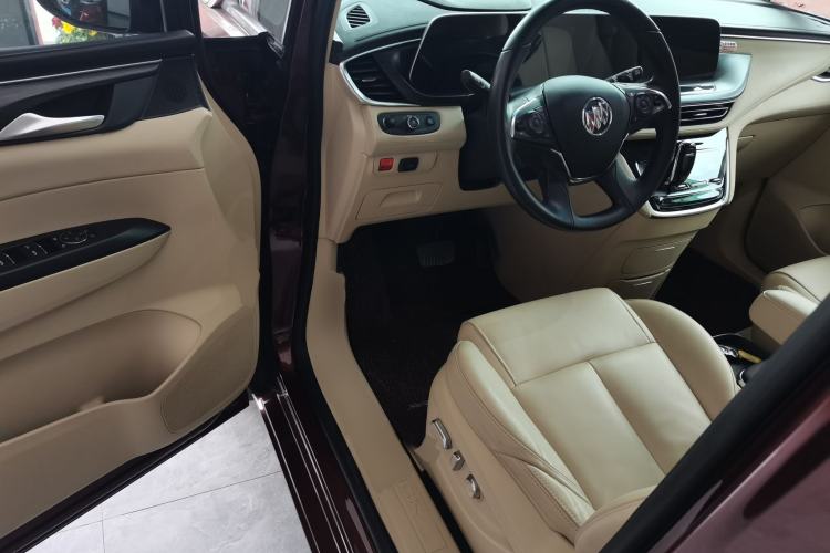 Used Buick GL8 2022 ES Landtrek 653T Luxury Edition