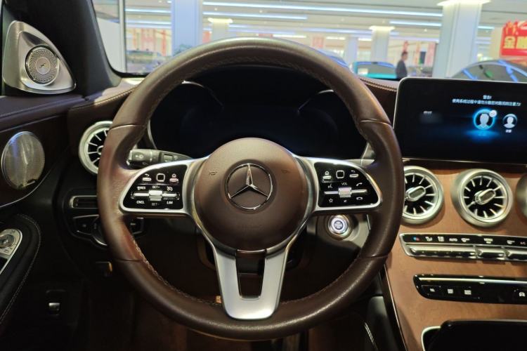 Used Mercedes-Benz GLC 2020 Facelift GLC 300 L 4MATIC Dynamic Edition
